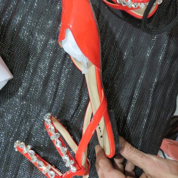 Vaila Vibrant Red Patent Crystal Embellished Ankle strap flats sandals NWT sz 9 - Picture 9 of 13